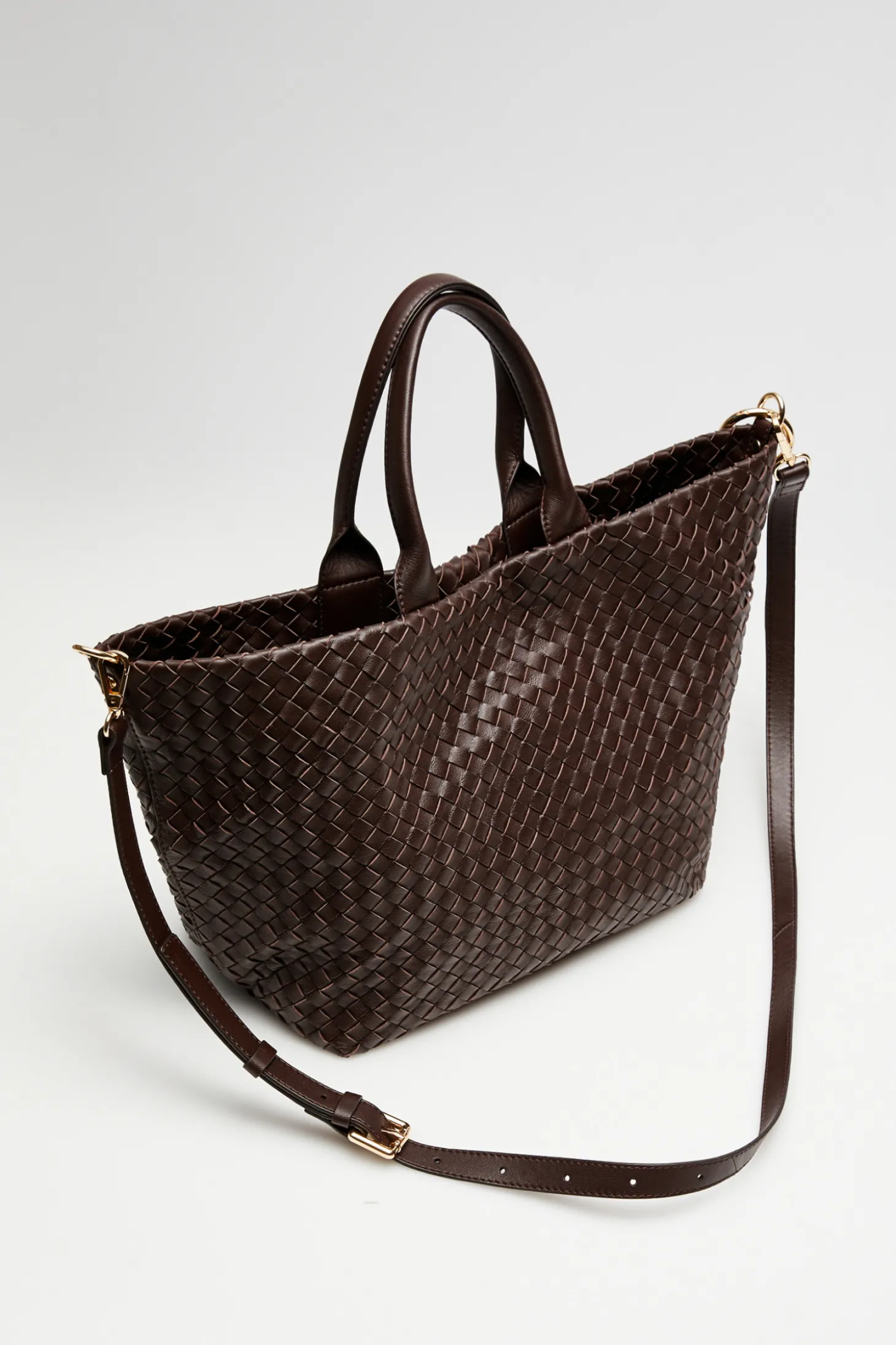 Brązowa pleciona torba shopper