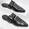 Buty ze skóry naturalnej z regulowanym paskiem